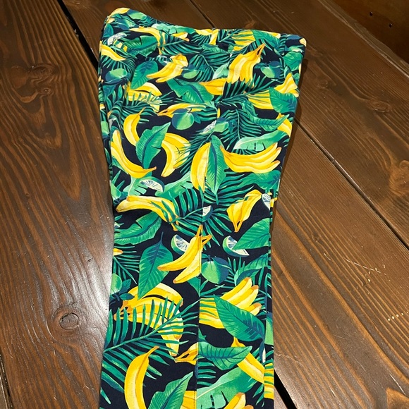 Old Navy Pixie cropped/ankle pant. Size 18 Bananas - Picture 3 of 12